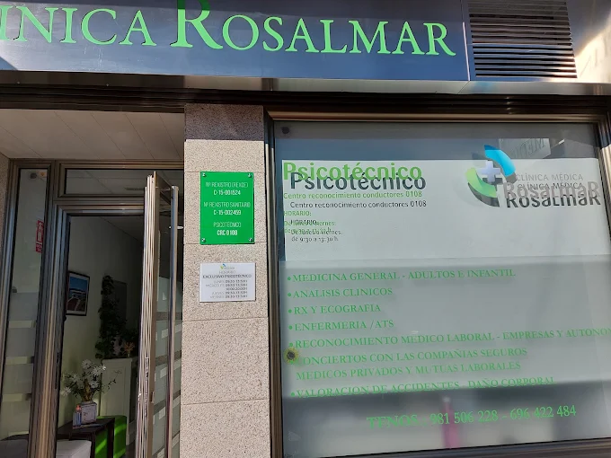 Fachada de la Clínica ROSALMAR en Melide